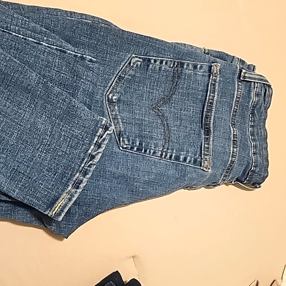 Levis stretchy skinny jeans